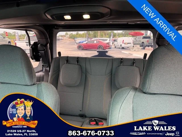 Used 2025 Blue Jeep Sport S image 8