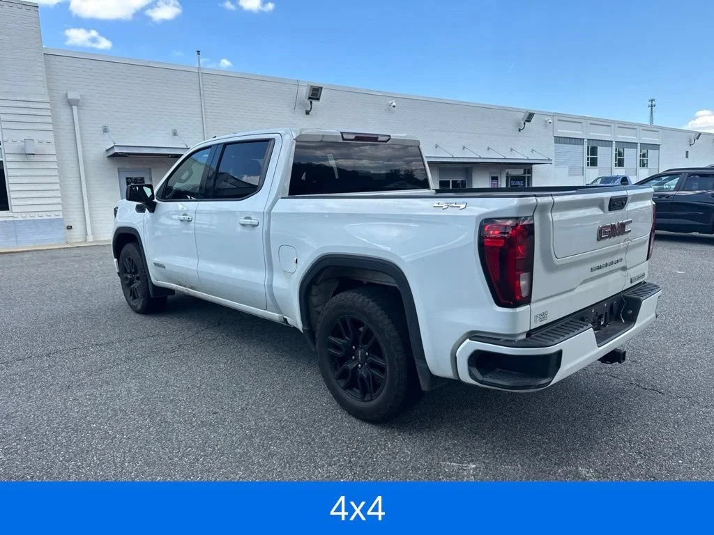 Used 2022 SUMMIT WHITE GMC Elevation image 6