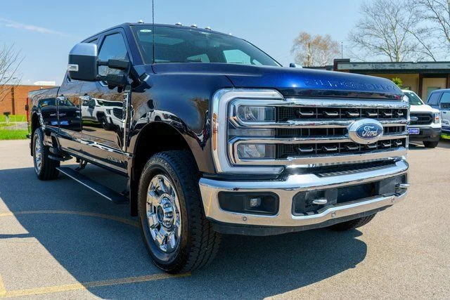 Used 2024 Blue Ford King Ranch image 4