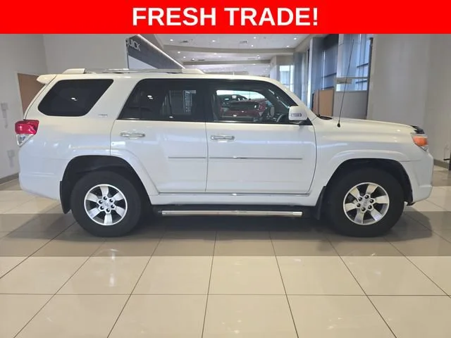 Used 2012 White Toyota SR5 image 6