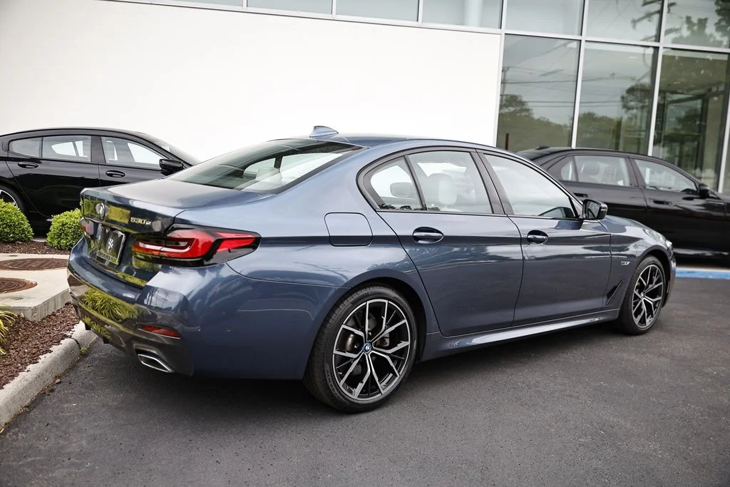 Used 2023 Arctic Race Blue Metallic BMW 530e iPerformance image 7