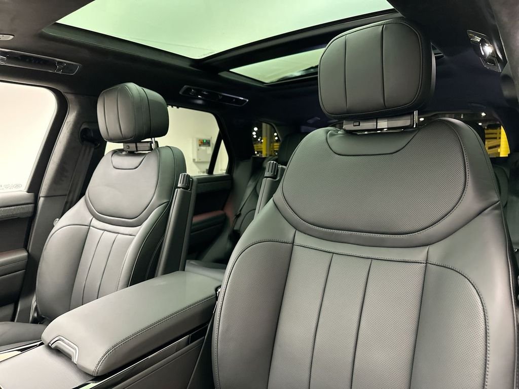 Used 2025 Carpathian Gray Premium Metallic Land Rover Autobiography image 15
