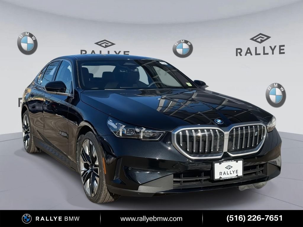 2024 BMW i5 eDrive40's photo