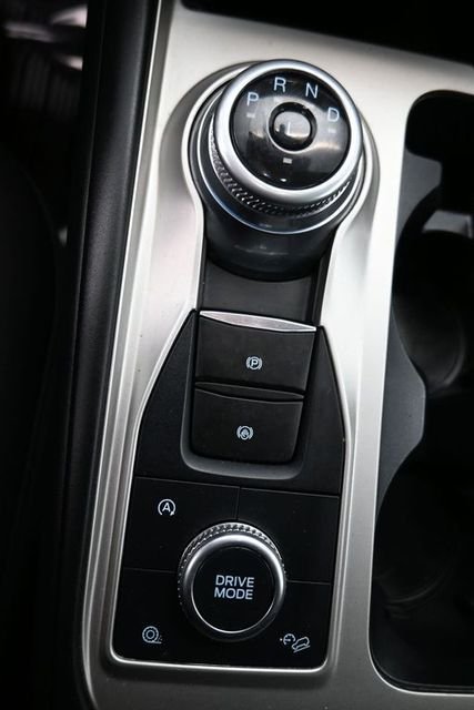 Used 2021 Silver Ford XLT image 18