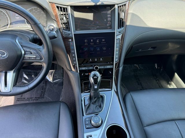 Used 2018 Gray INFINITI 3.0t LUXE image 12
