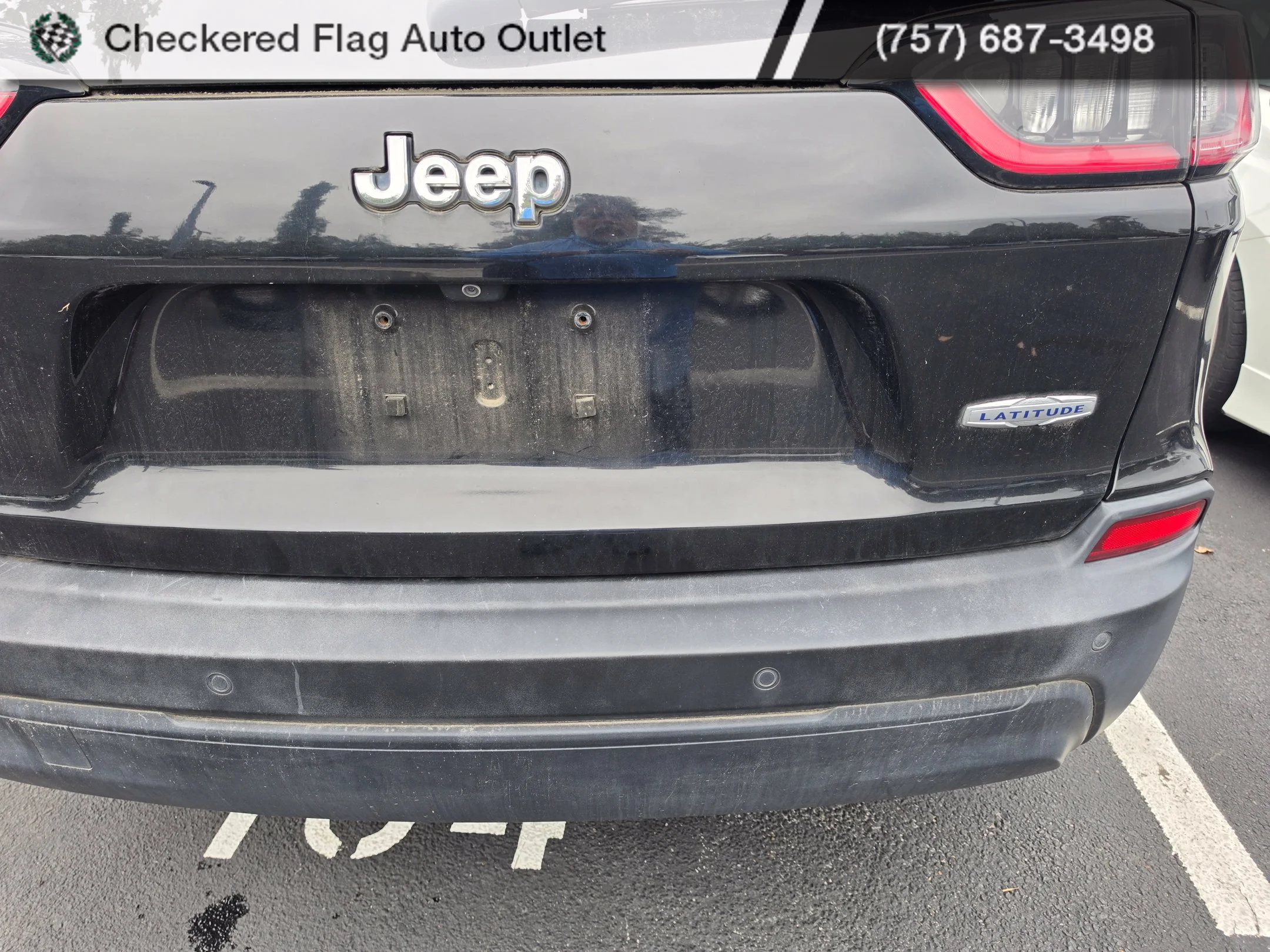 Used 2019 Diamond Black Jeep Latitude Plus image 7