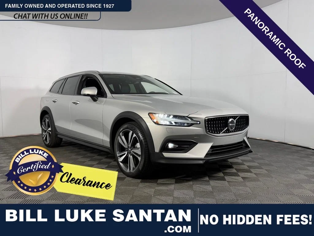 2025 Volvo V60 Cross Country B5 Plus AWD's photo