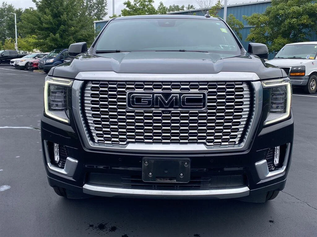 Used 2023 Onyx Black GMC Denali image 8