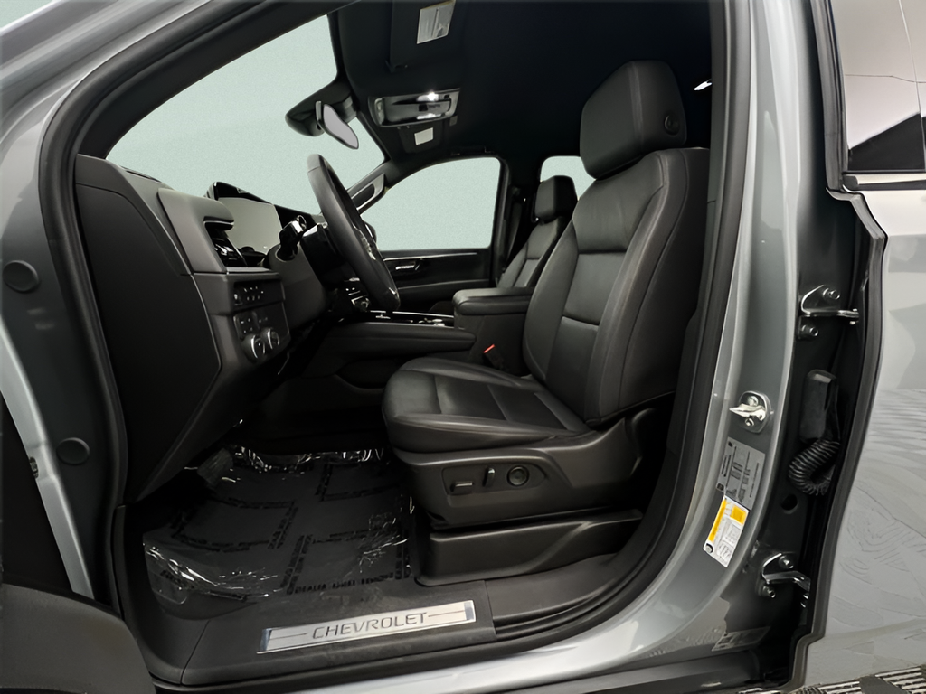 Used 2025 Sterling Gray Metallic Chevrolet Z71 image 7