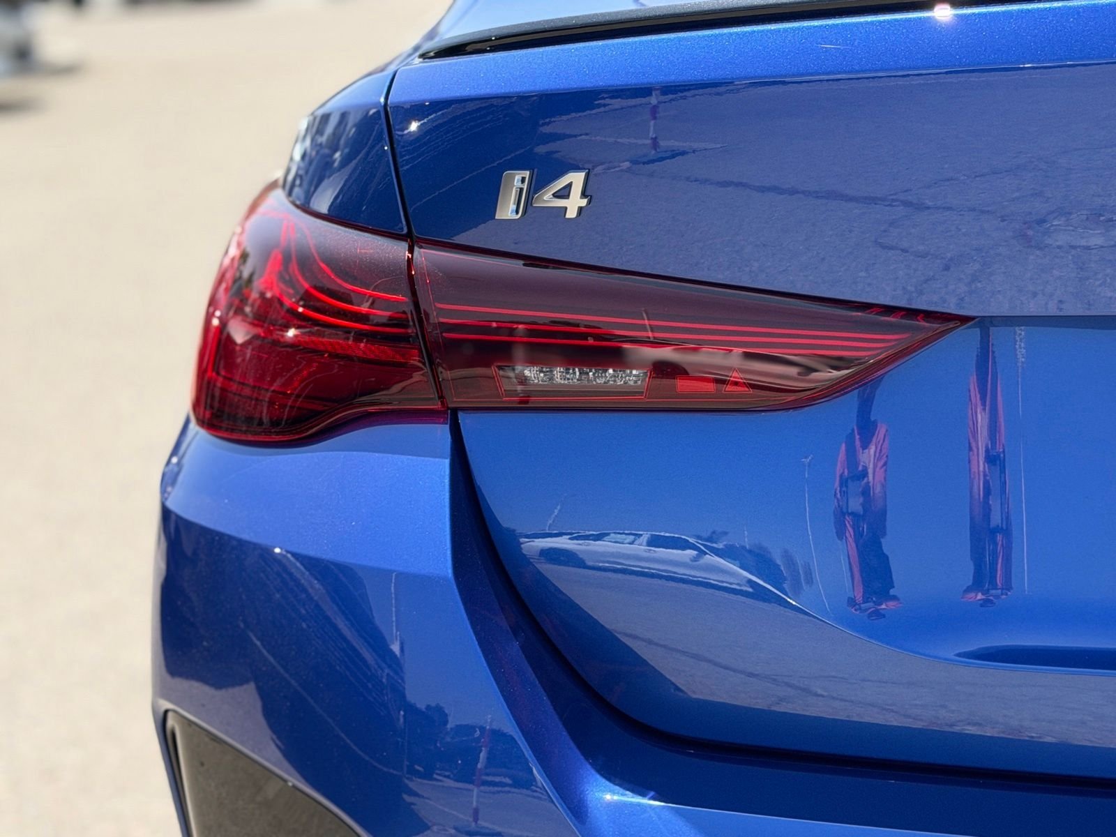 New 2026 Portimao Blue Metallic BMW xDrive40 image 14
