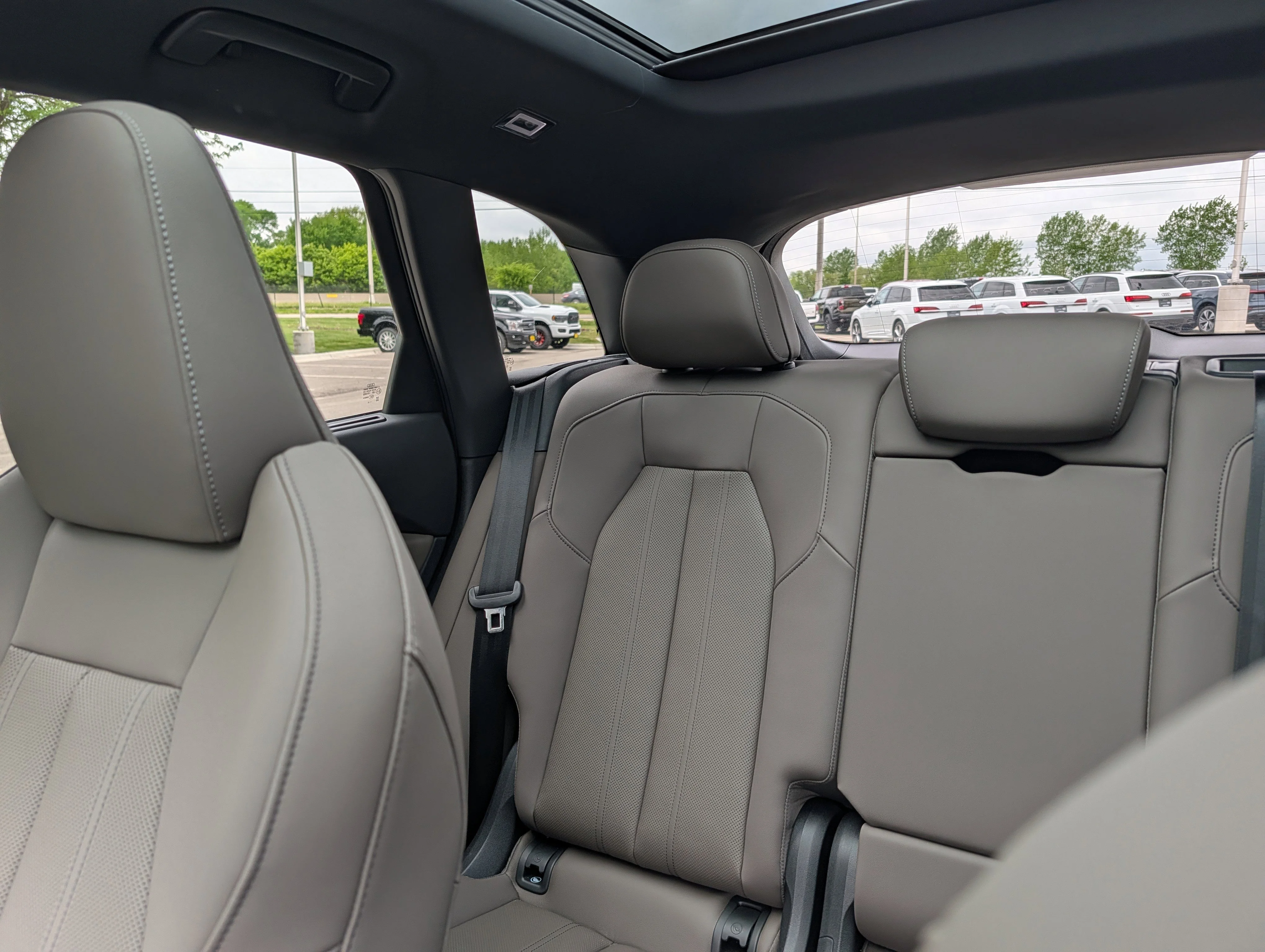 2025 Audi Q5 Premium Plus - Photo 12