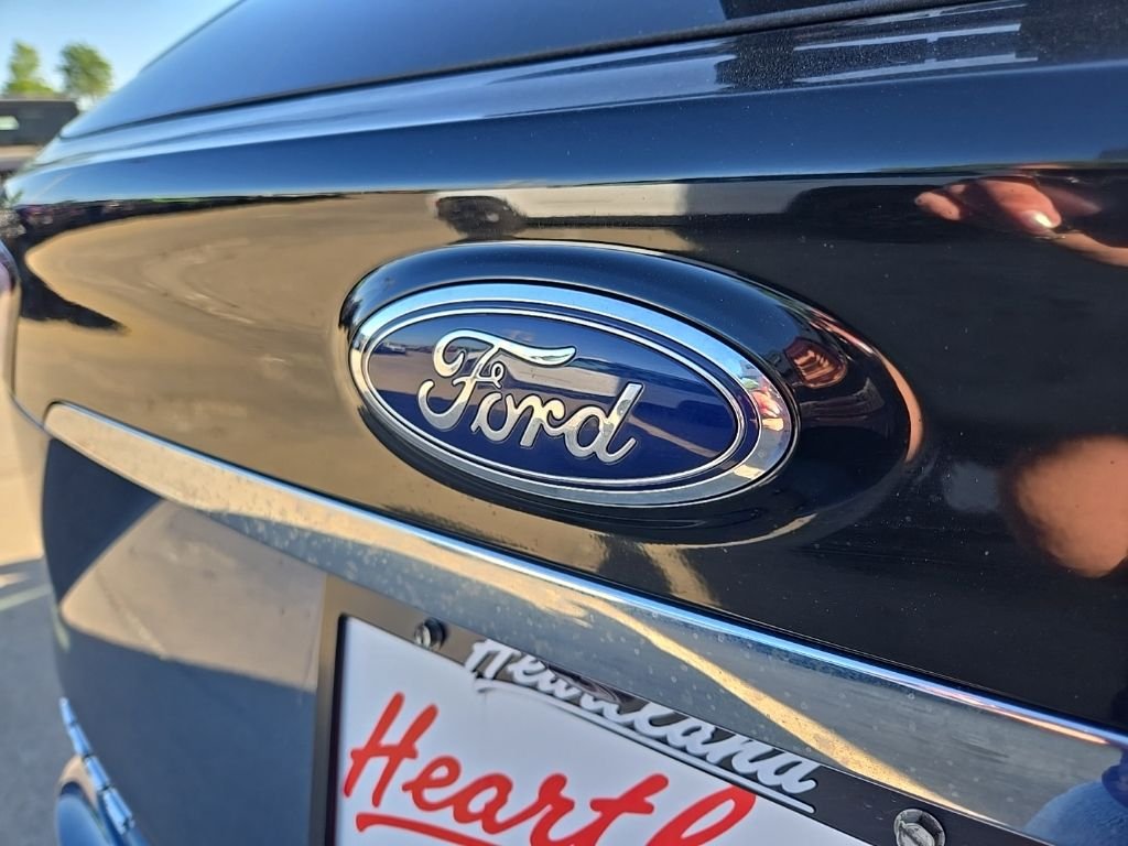 Used 2019 Blue Ford SEL image 20