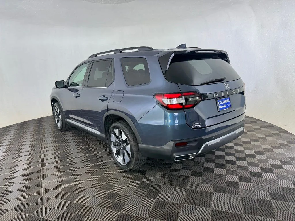 Used 2026 Gray Honda Touring image 5
