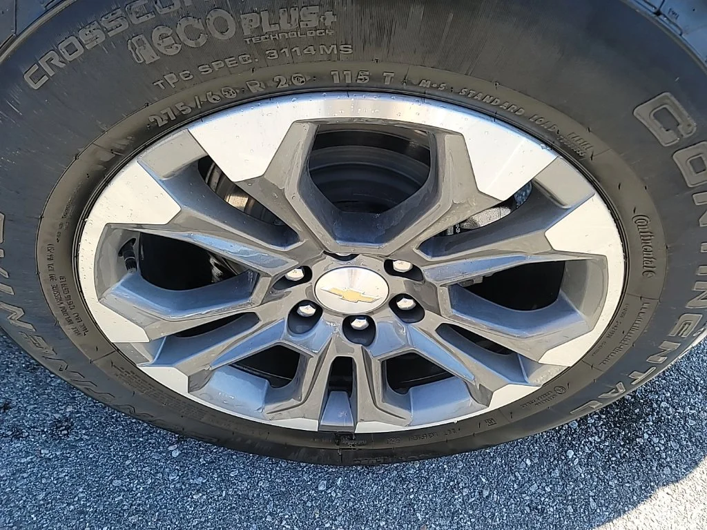 Used 2025 Black Chevrolet LS image 7