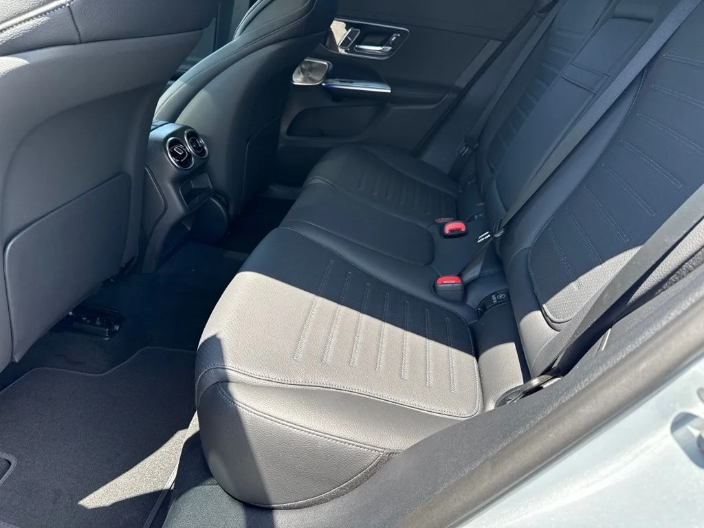 New 2026 Cirrus Silver Metallic Mercedes-Benz GLC 300 image 52