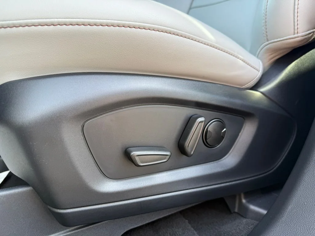 2026 Ford Explorer Active - Photo 19