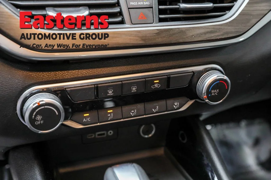 Used 2024 Black Nissan 2.5 SV image 20