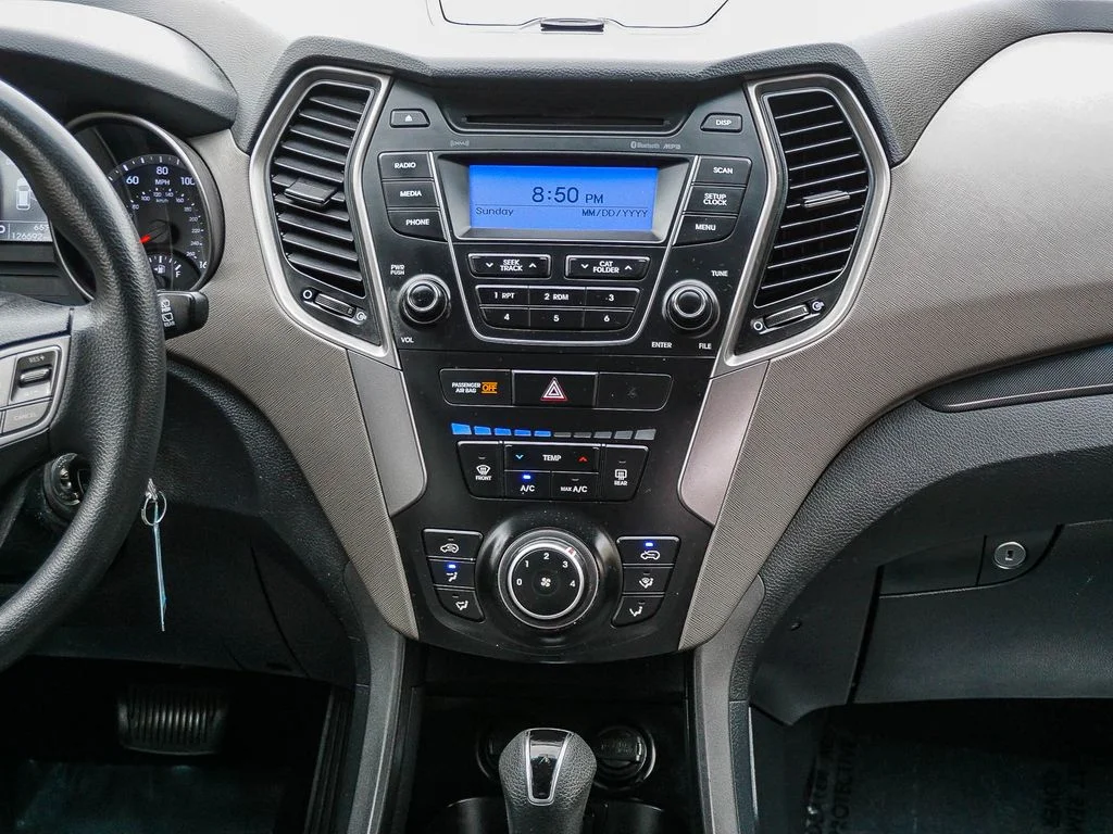 Used 2014 White Hyundai Base image 15