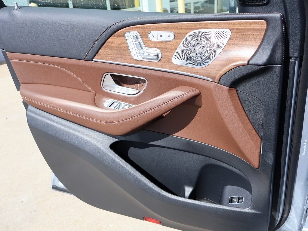 2025 Mercedes-Benz GLE GLE350 - Photo 39