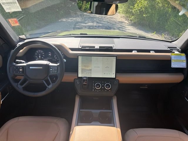 New 2026 Woolstone Green Land Rover X-Dynamic SE image 21