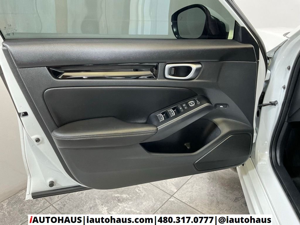 Used 2024 White Honda Touring image 37
