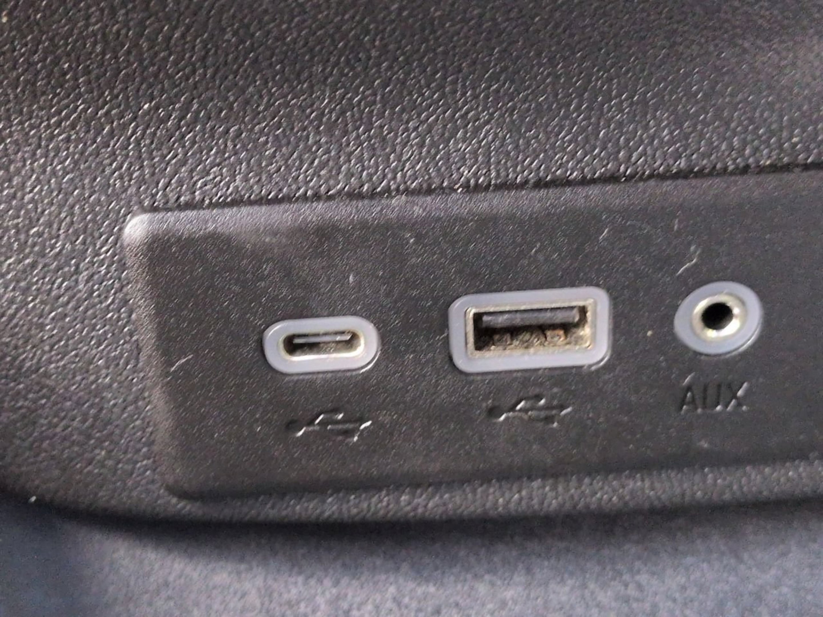 Used 2021 Silver Ice Metallic Chevrolet LT image 20