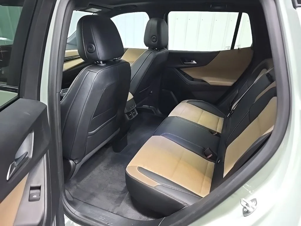 Used 2025 Green Chevrolet ACTIV image 31