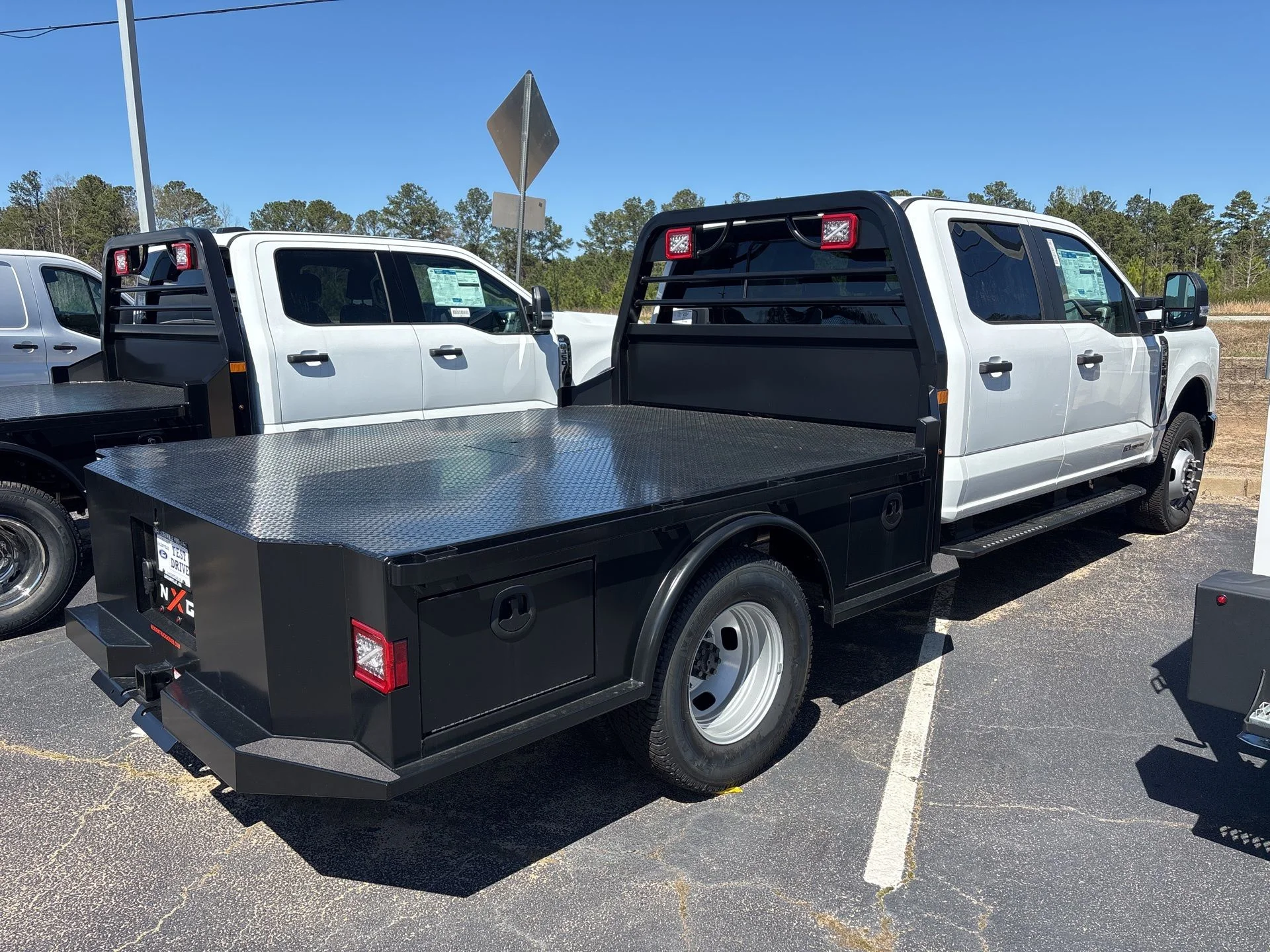 New 2026 Oxford White Ford F-350® XL image 3