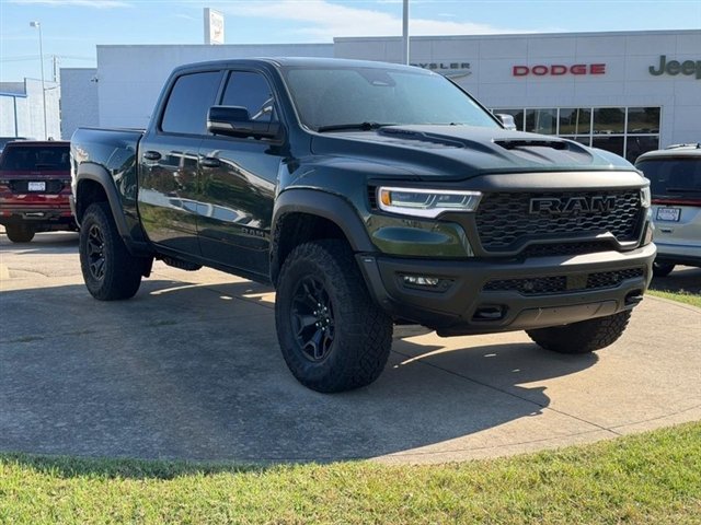 New 2026 Serrano-Green Metallic Exterior Paint RAM RHO image 3