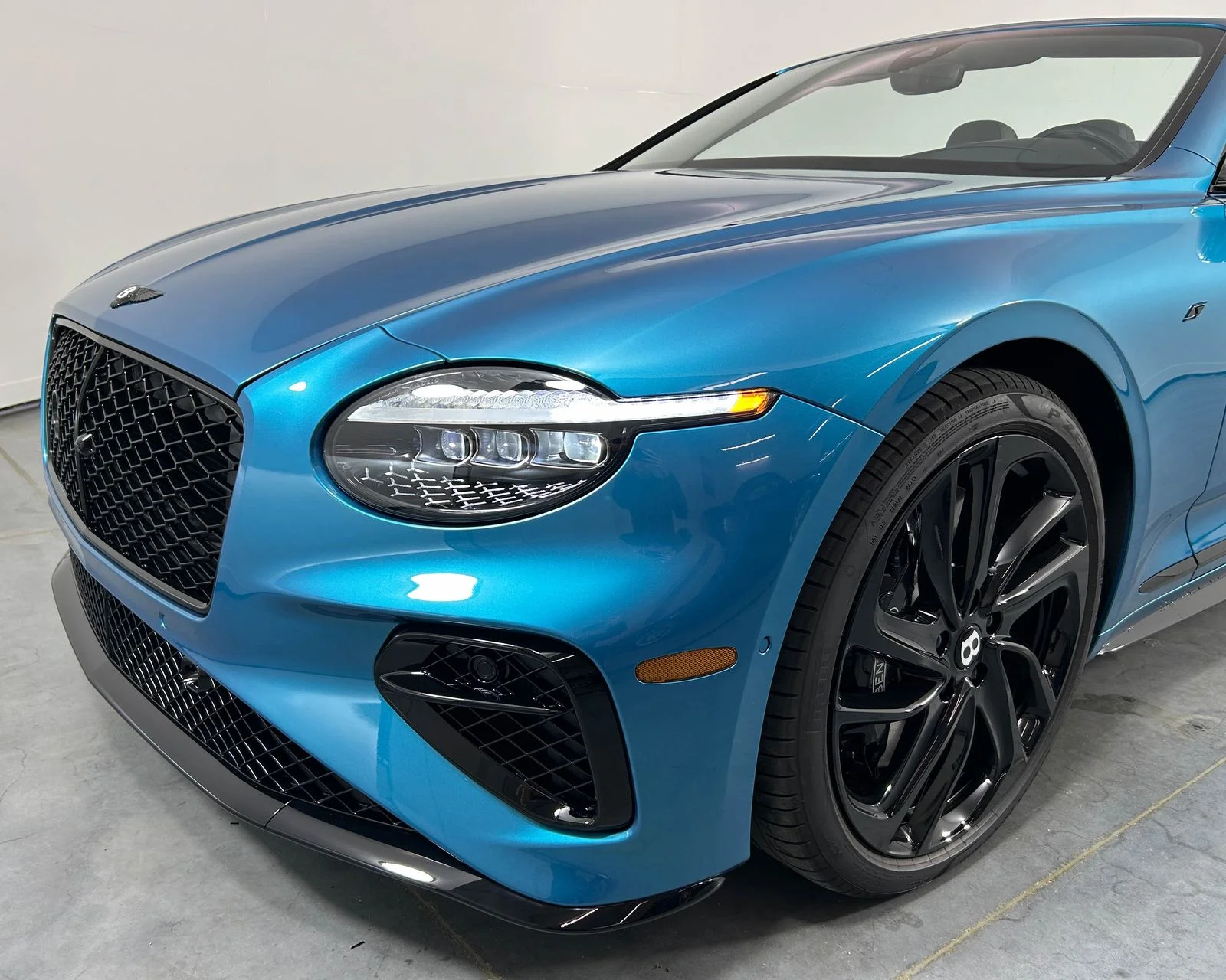 New 2026  Bentley V8 S image 35