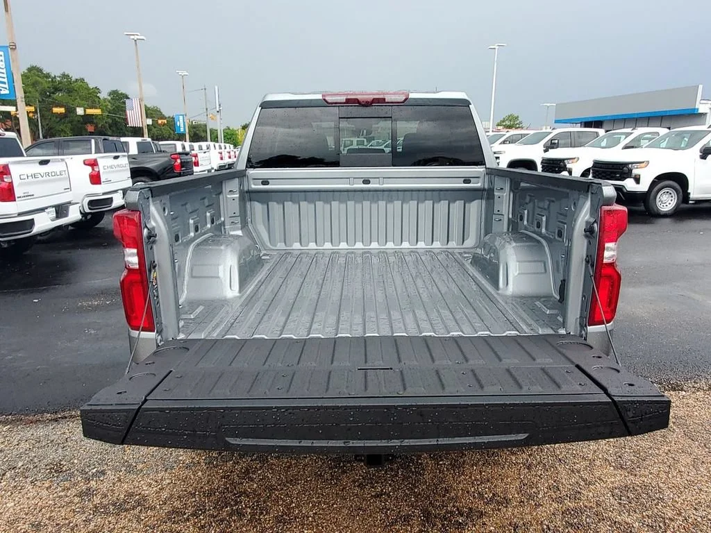 New 2026 Sterling Gray Metallic Chevrolet LTZ image 33
