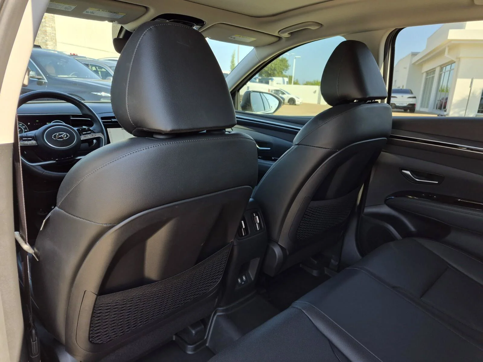 Used 2024 White Pearl Hyundai Limited image 17
