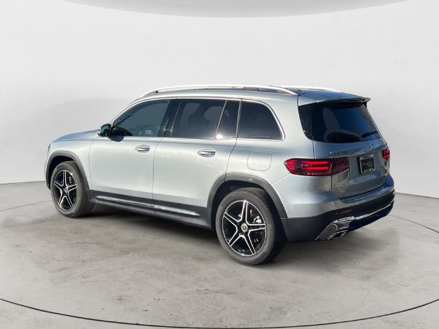 New 2026 Silver Mercedes-Benz GLB 250 image 7