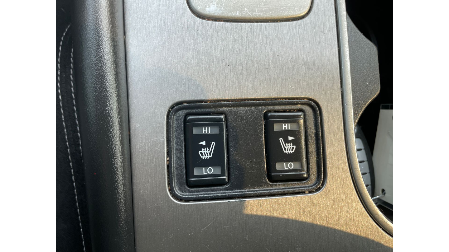 Used 2019 Silver Nissan SV image 24