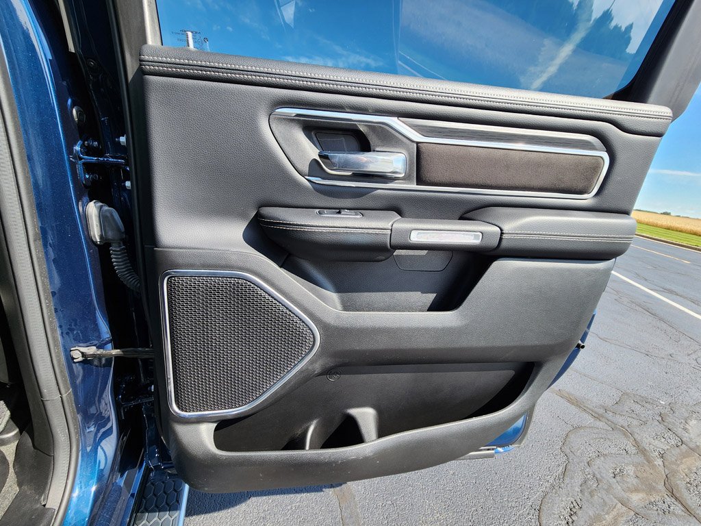 Used 2023 Patriot Blue Pearlcoat Ram Laramie image 21