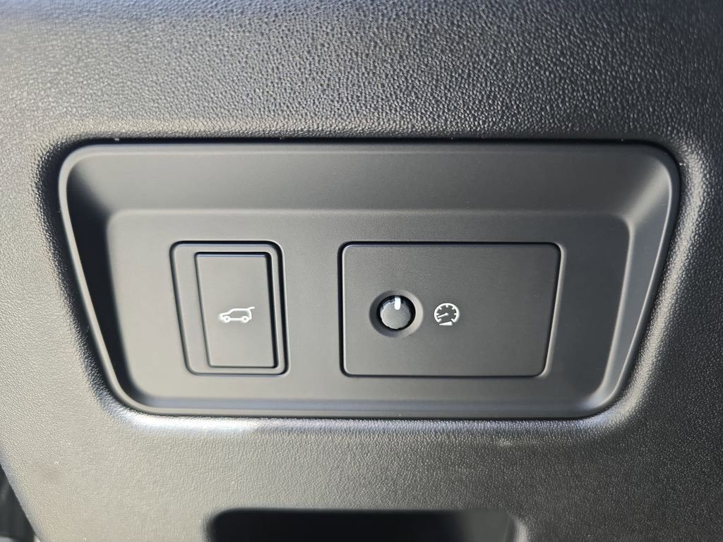 New 2026 Carpathian Grey Land Rover Tempest Edition image 28