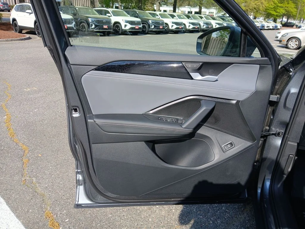 New 2026 Silver Volkswagen 2.0T SE image 10