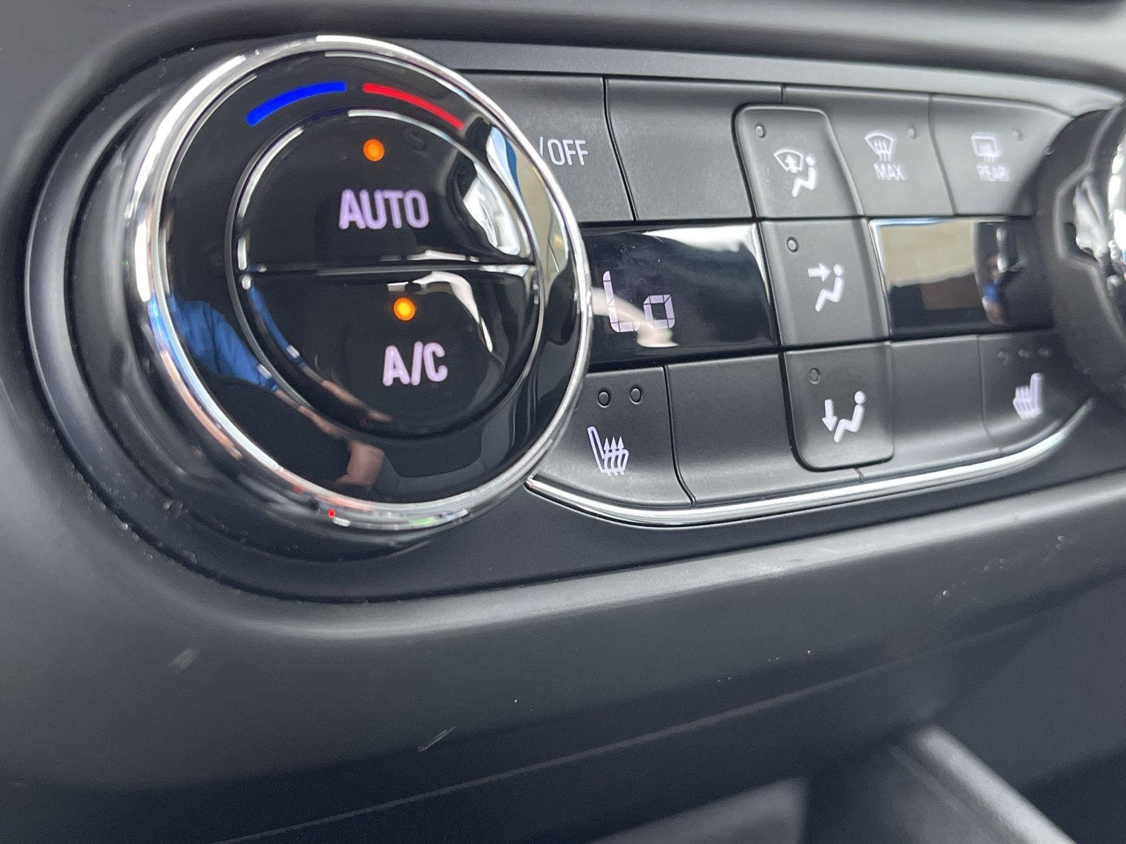 Used 2022 Mosaic Black Metallic Chevrolet LT image 26