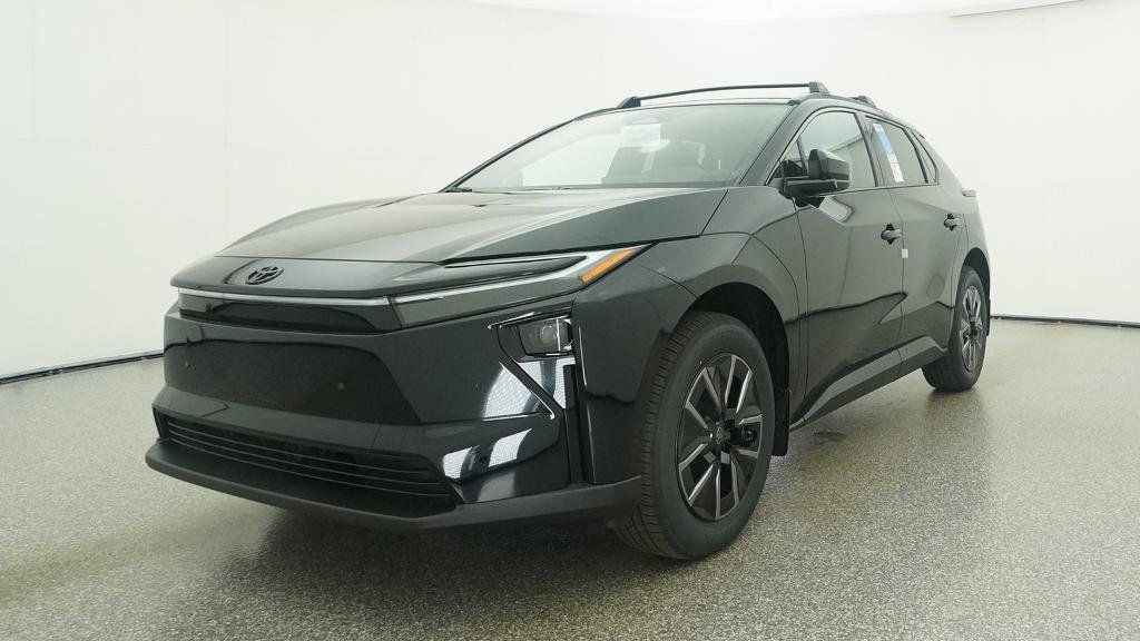 New 2026 Midnight Black Metallic Toyota XLE image 19