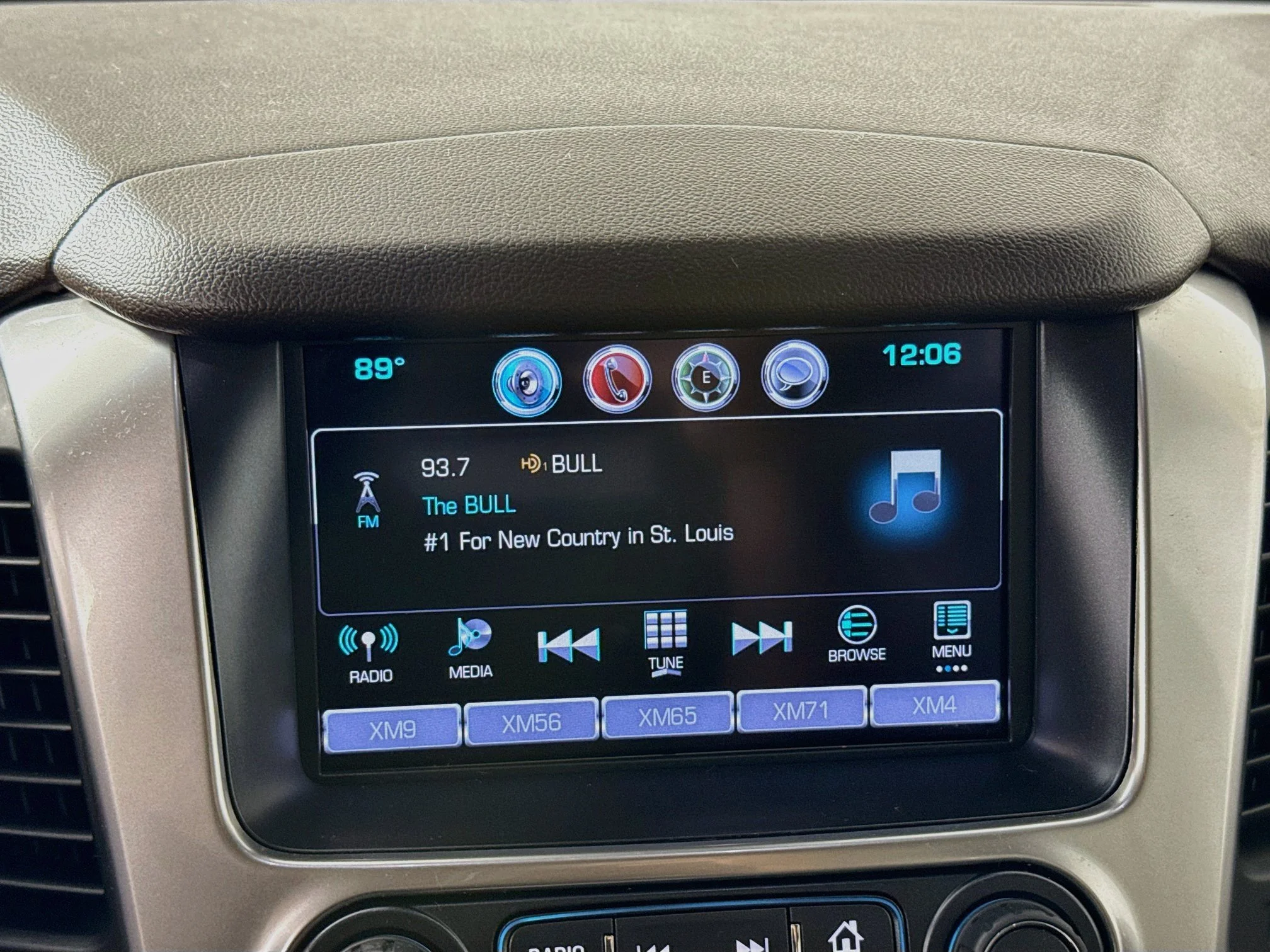 Used 2017 Blue Velvet Metallic Chevrolet LT image 14