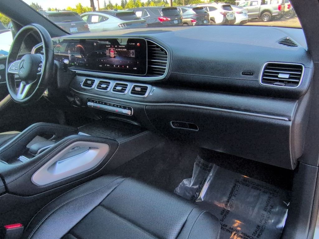 Used 2023 Selenite Gray Metallic Mercedes-Benz GLS 450 image 31