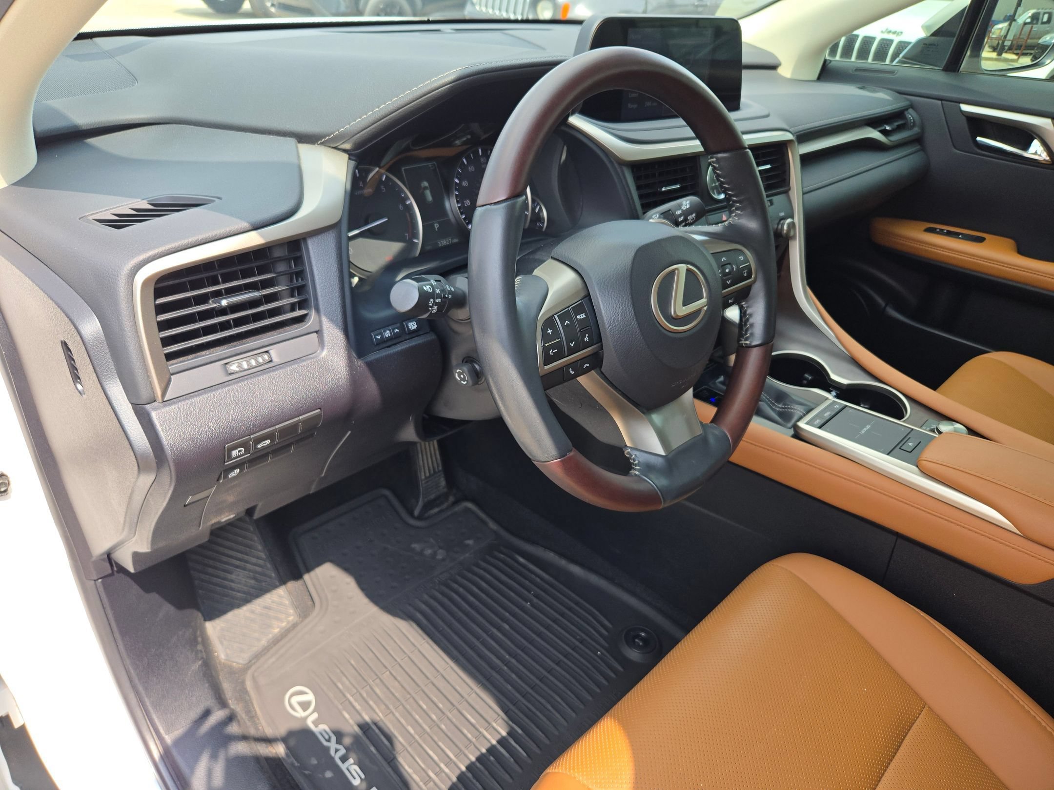 Used 2022 White Lexus RX 350 image 11