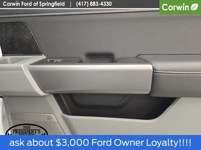 New 2026 Oxford White Ford F-250® XLT image 18