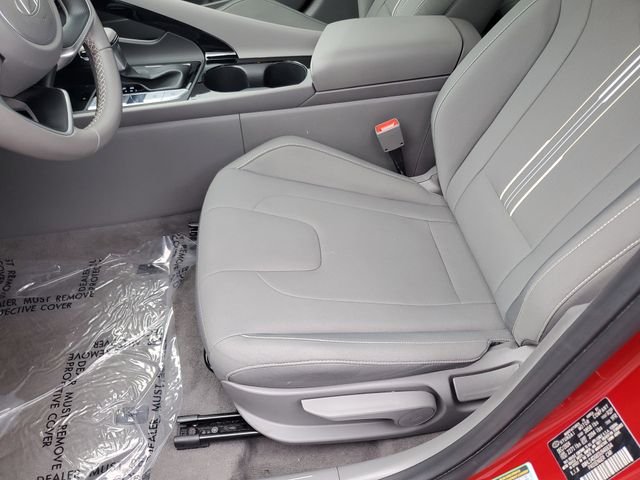 2025 Hyundai Elantra SEL - Photo 12