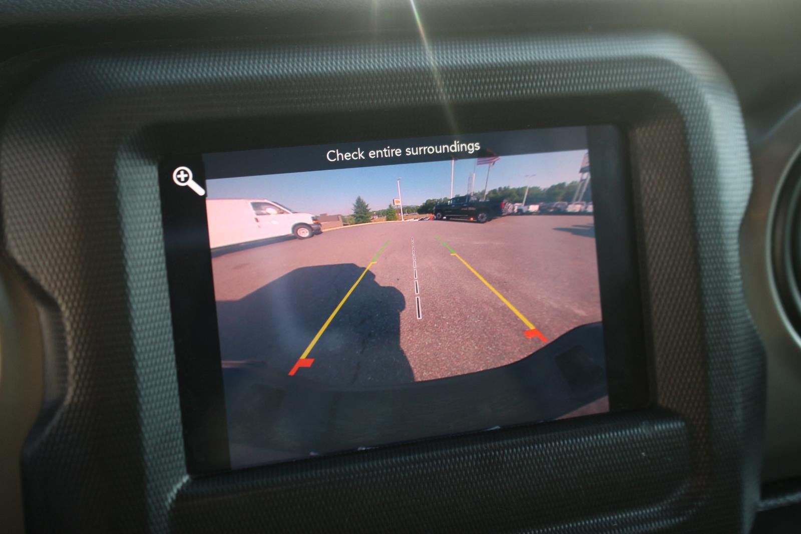 Used 2020 Silver Jeep Sport S image 23