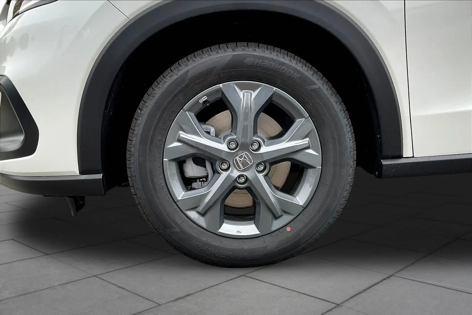 New 2027 Platinum White Pearl Honda LX image 11
