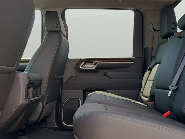 New 2026 Summit White Chevrolet LT image 10