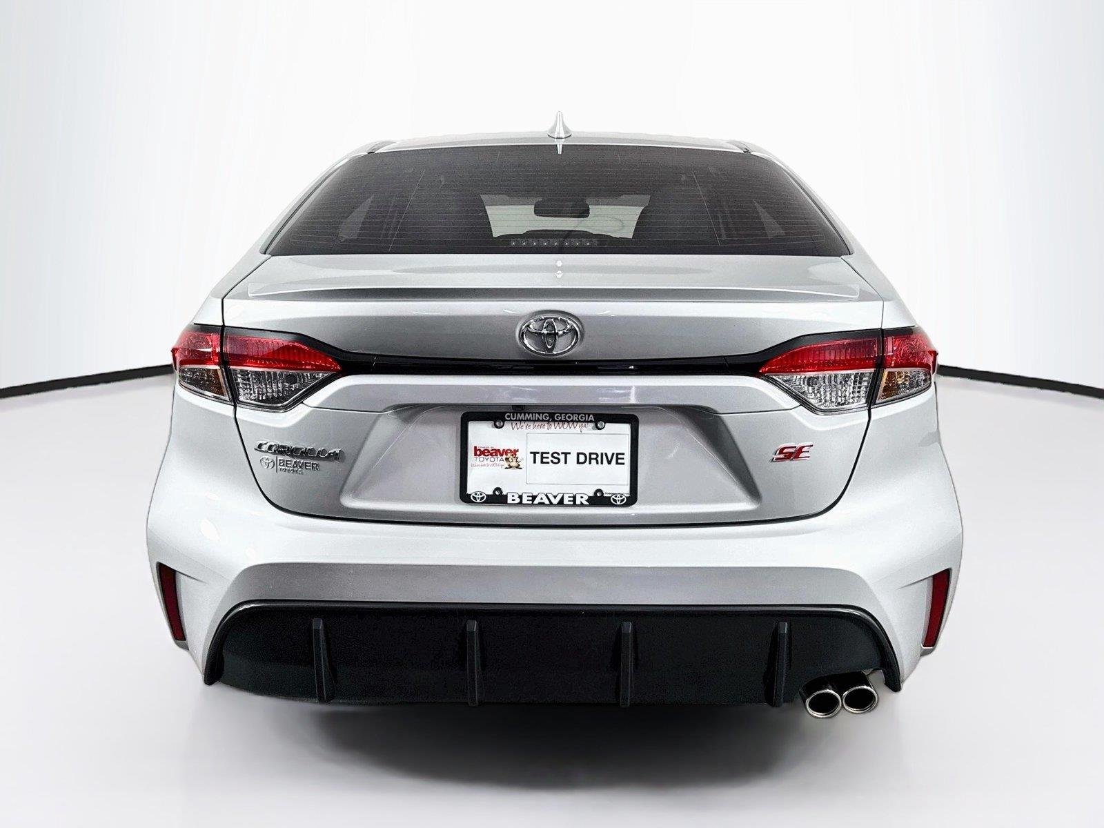 Certified Used 2025 Classic Silver Metallic Toyota SE image 11
