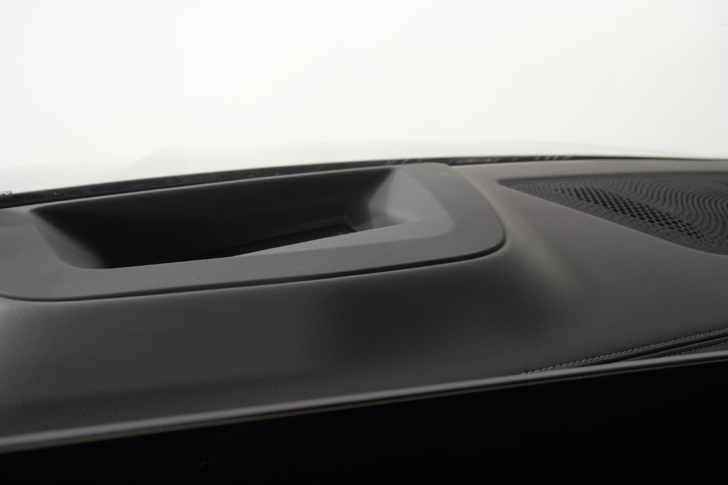 Certified Used 2026 Carbon Black Metallic BMW xDrive40i image 21