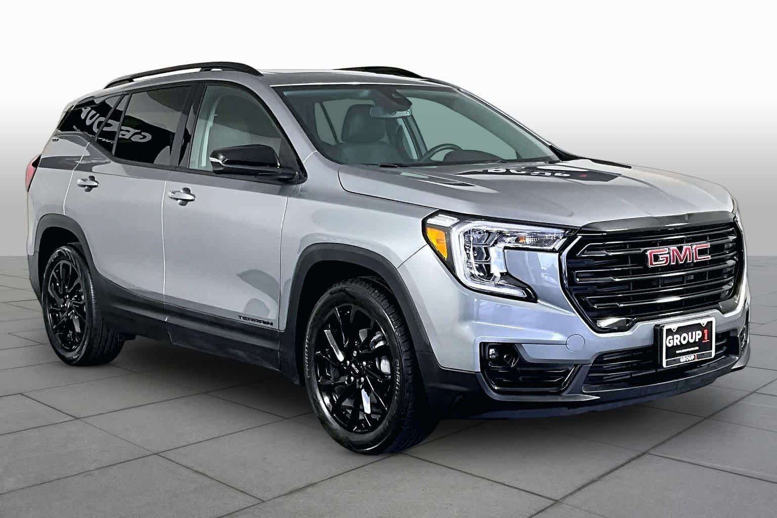 Used 2024 Sterling Metallic GMC SLT image 2